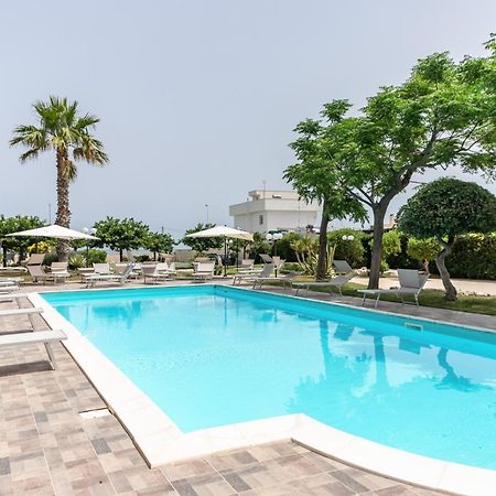 Pietramare Luxury Suites Bari Buitenkant foto