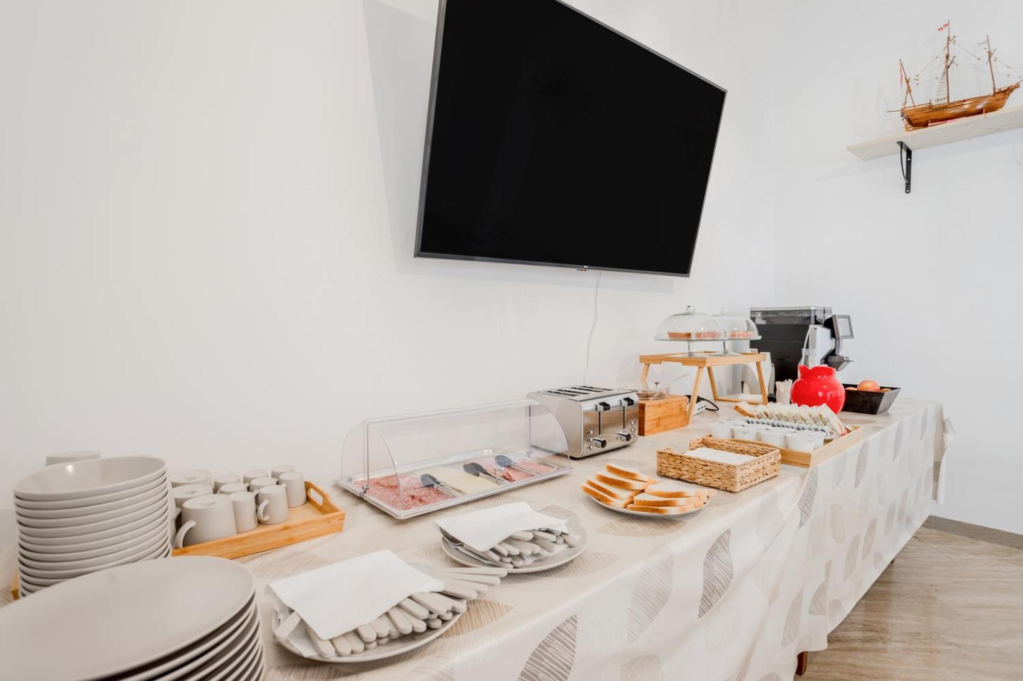 Pietramare Luxury Suites Bari Buitenkant foto