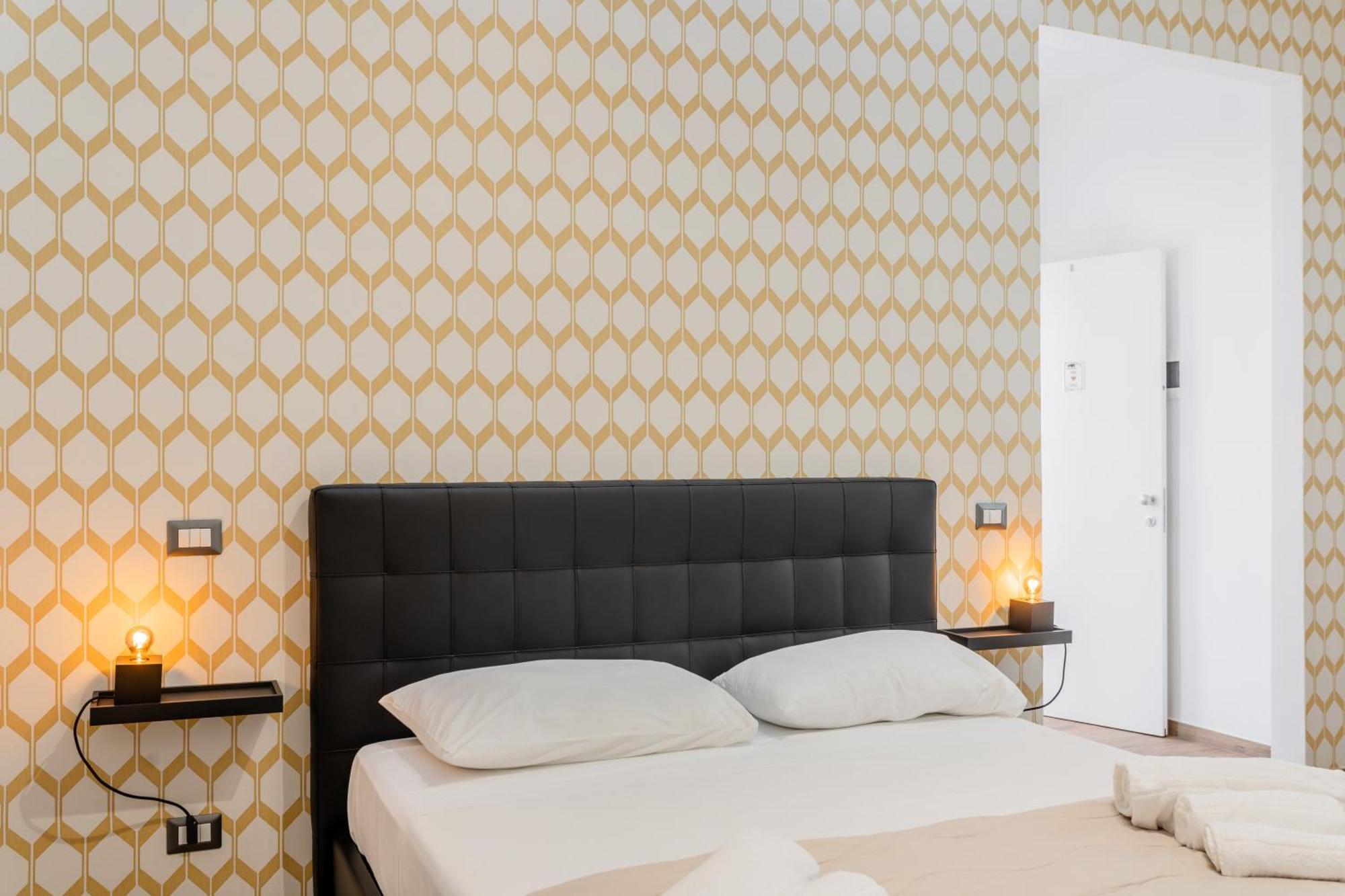 Pietramare Luxury Suites Bari Buitenkant foto
