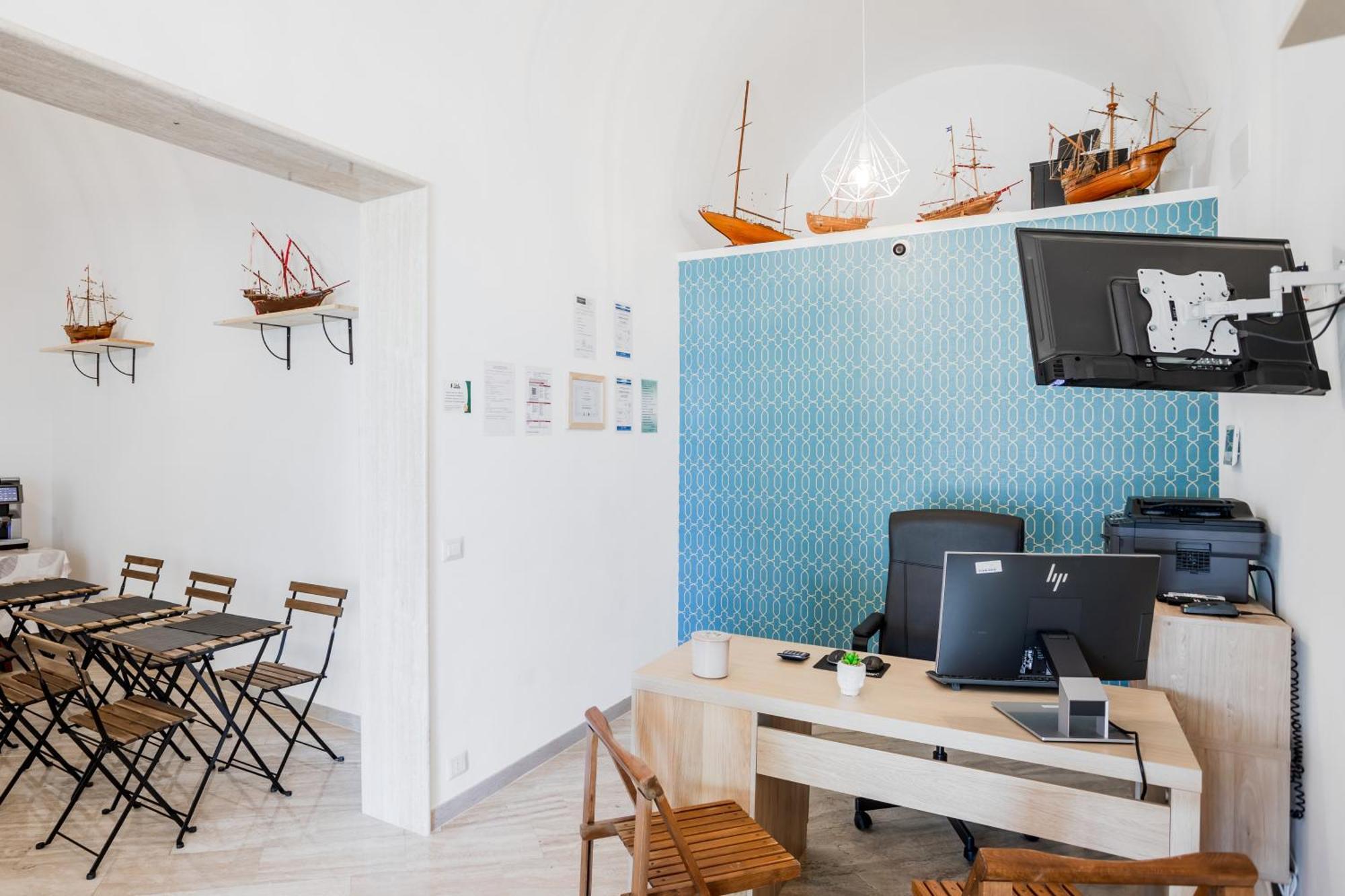Pietramare Luxury Suites Bari Buitenkant foto