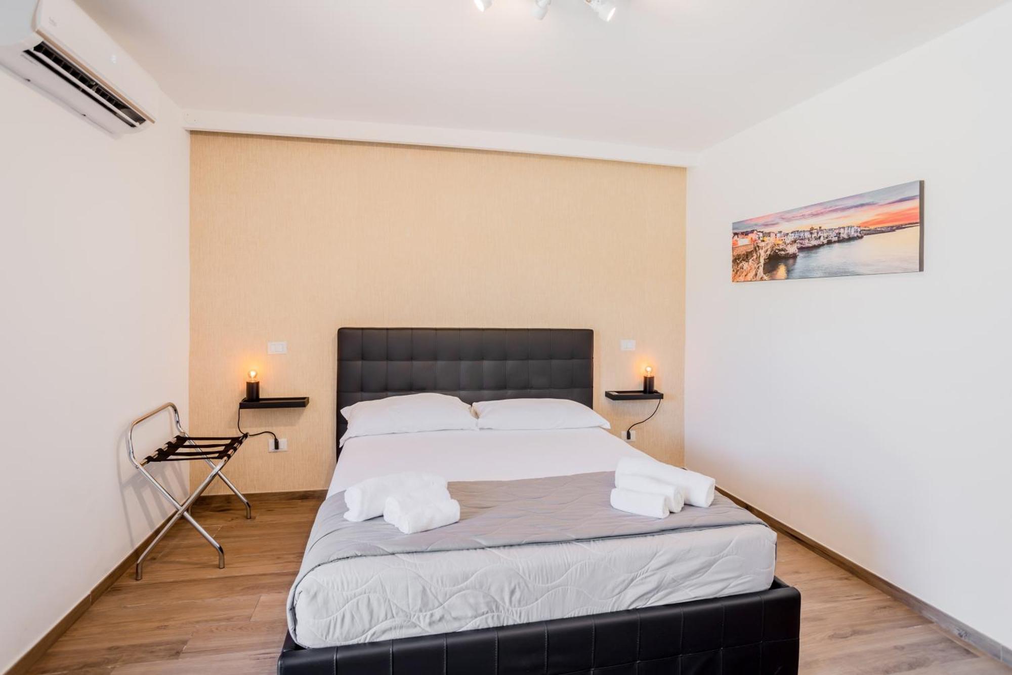 Pietramare Luxury Suites Bari Buitenkant foto