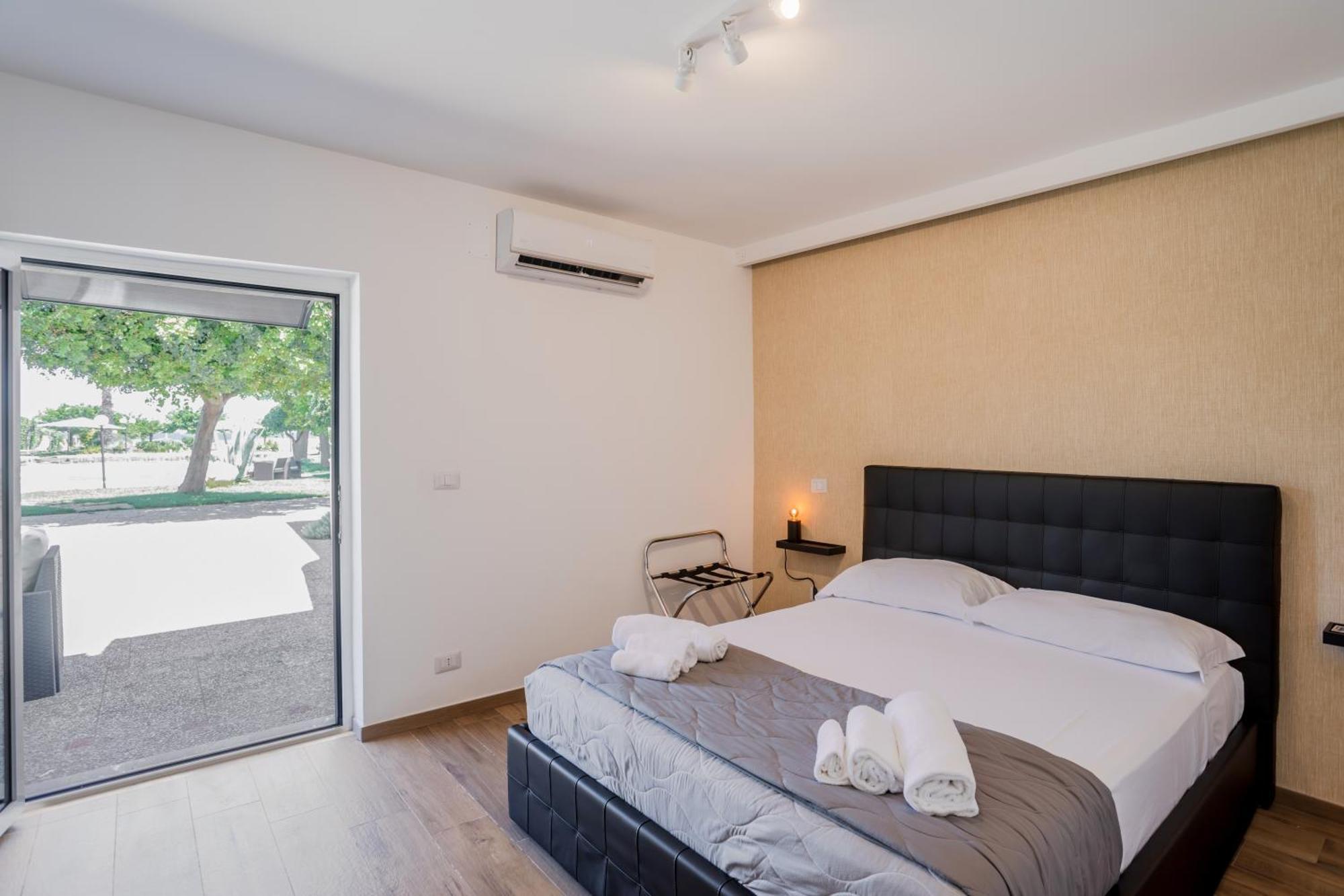 Pietramare Luxury Suites Bari Buitenkant foto