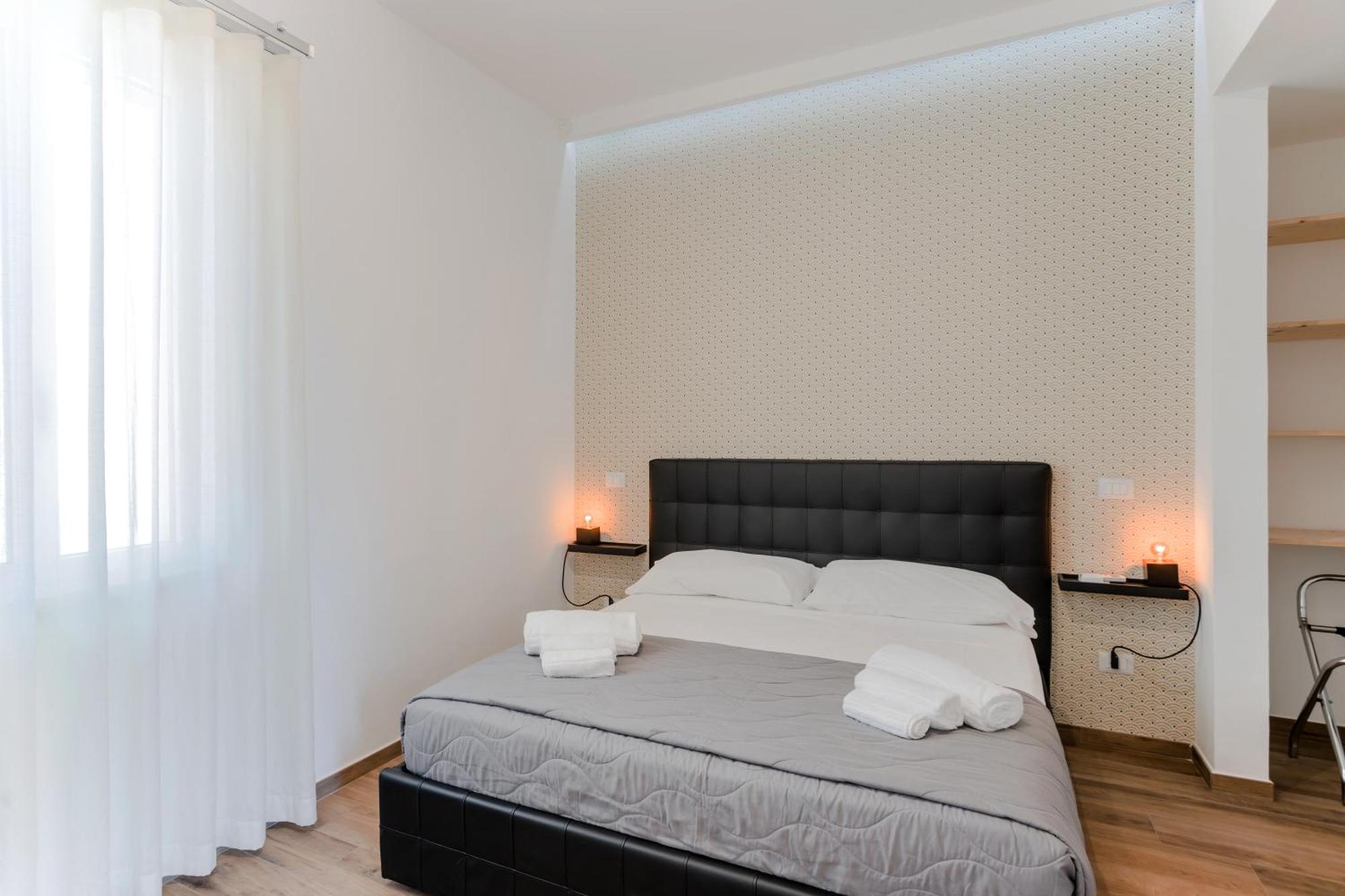Pietramare Luxury Suites Bari Buitenkant foto