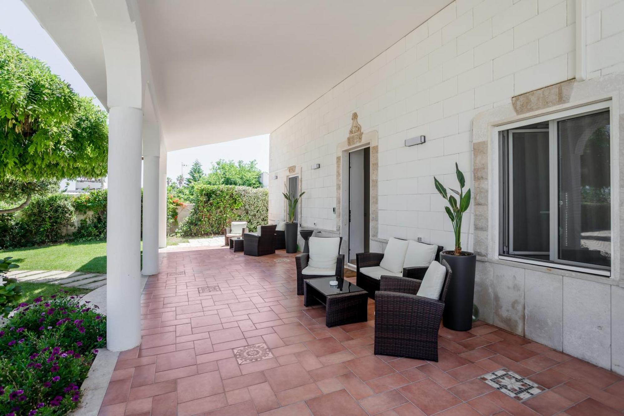 Pietramare Luxury Suites Bari Buitenkant foto