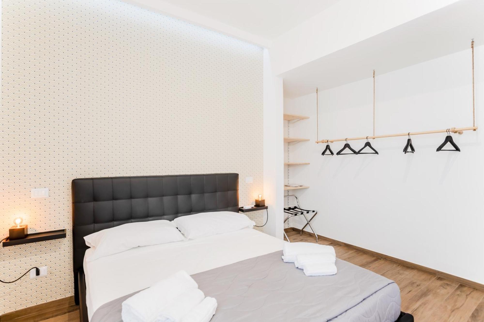 Pietramare Luxury Suites Bari Buitenkant foto