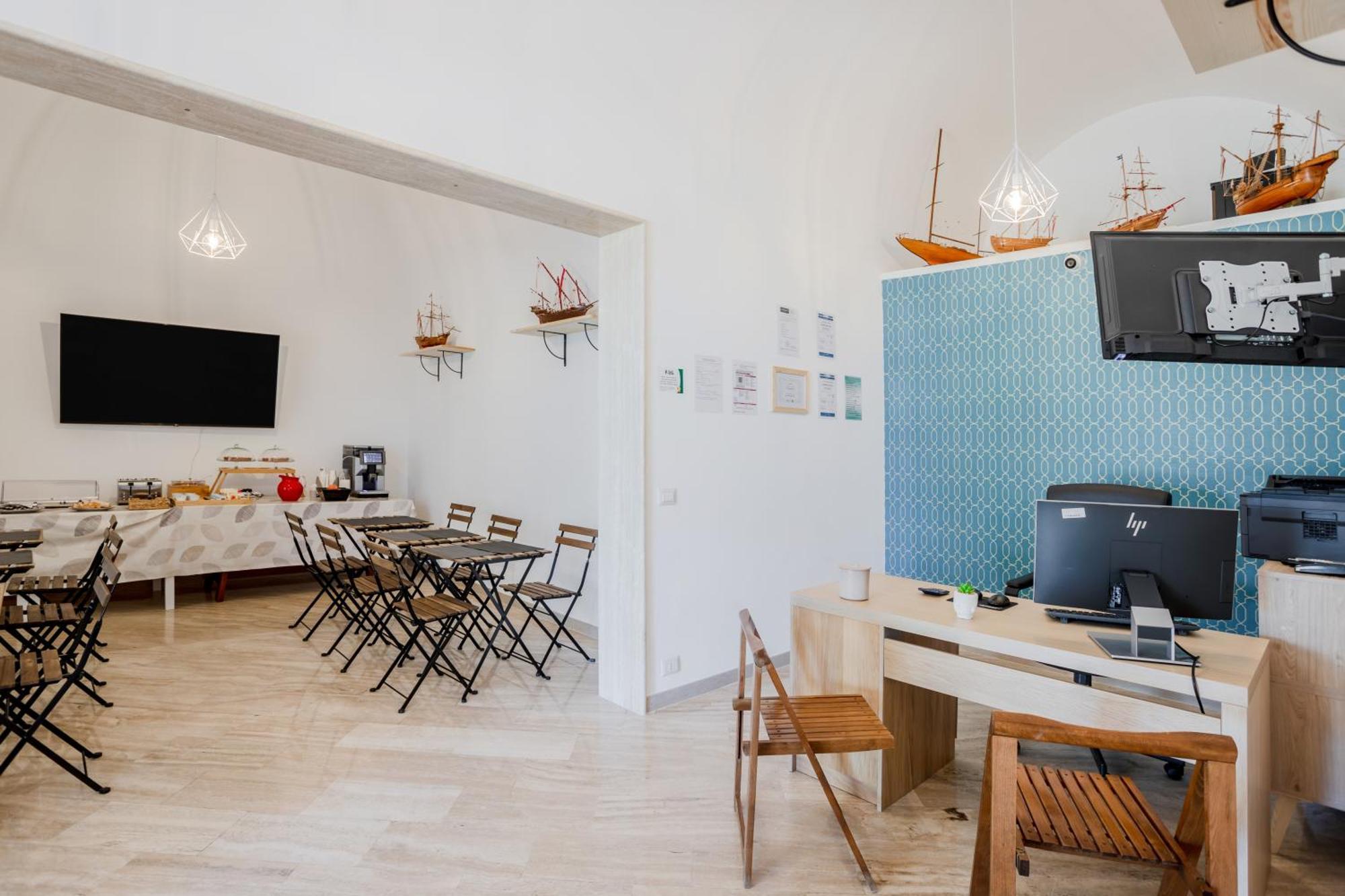 Pietramare Luxury Suites Bari Buitenkant foto