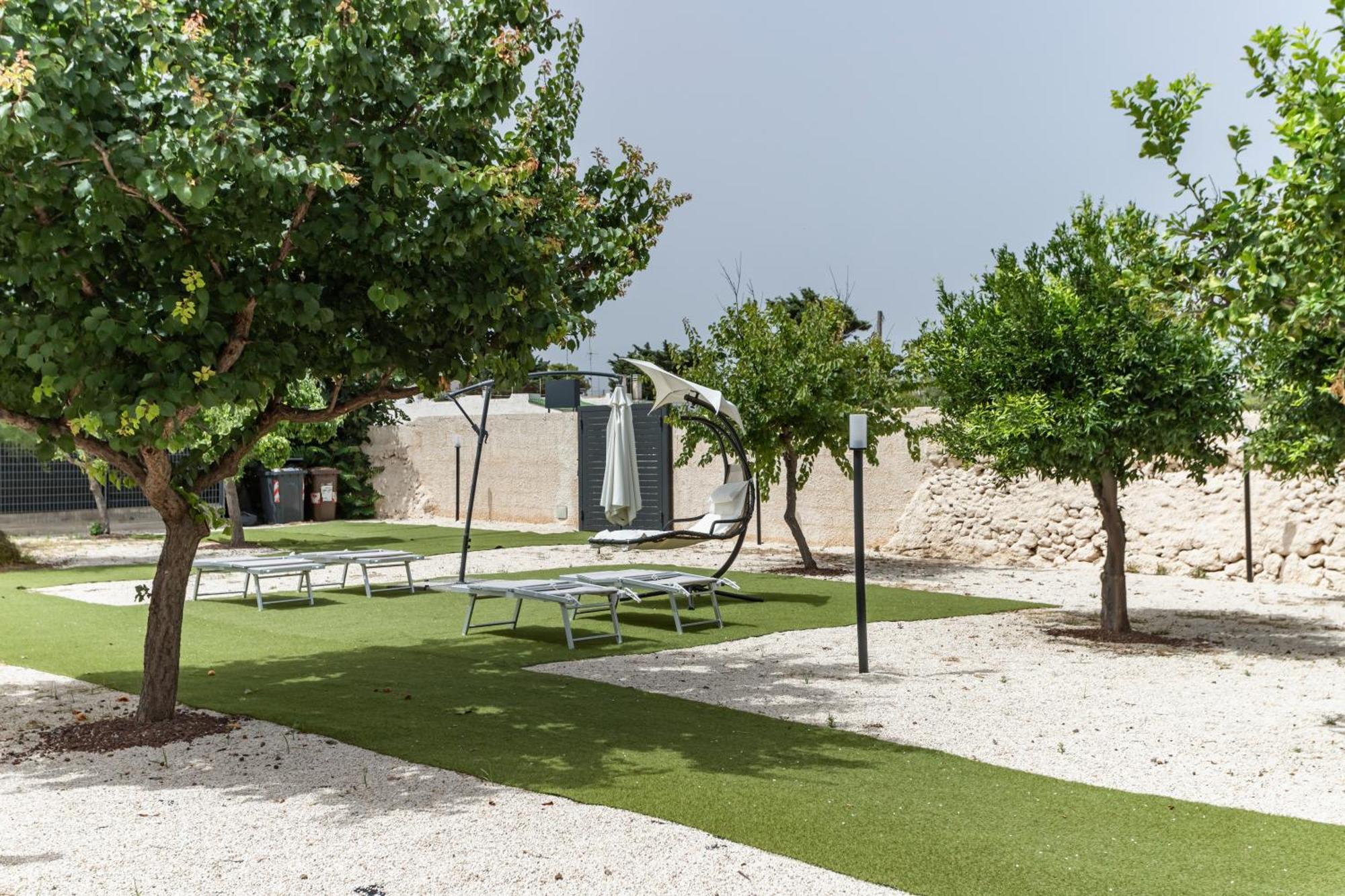 Pietramare Luxury Suites Bari Buitenkant foto